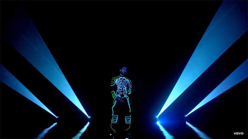 Video Musik Zayn Malik Yang Futuristik