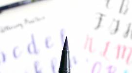 hand lettering brush